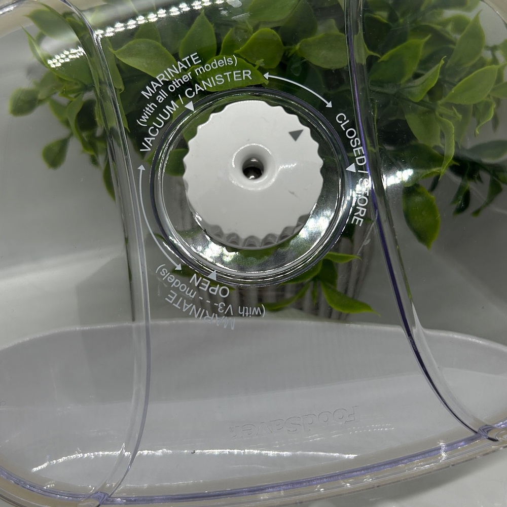 FoodSaver Vacuum Quick Marinate White Canister Packing Container - Picture 9 of 12